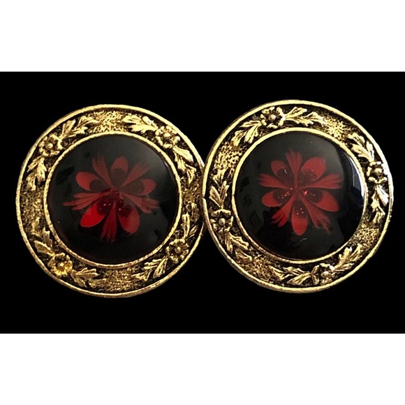Final Touch Gold Tone Resin Red Flower Clip On Vintage Designer Earrings - Picture 2 of 5